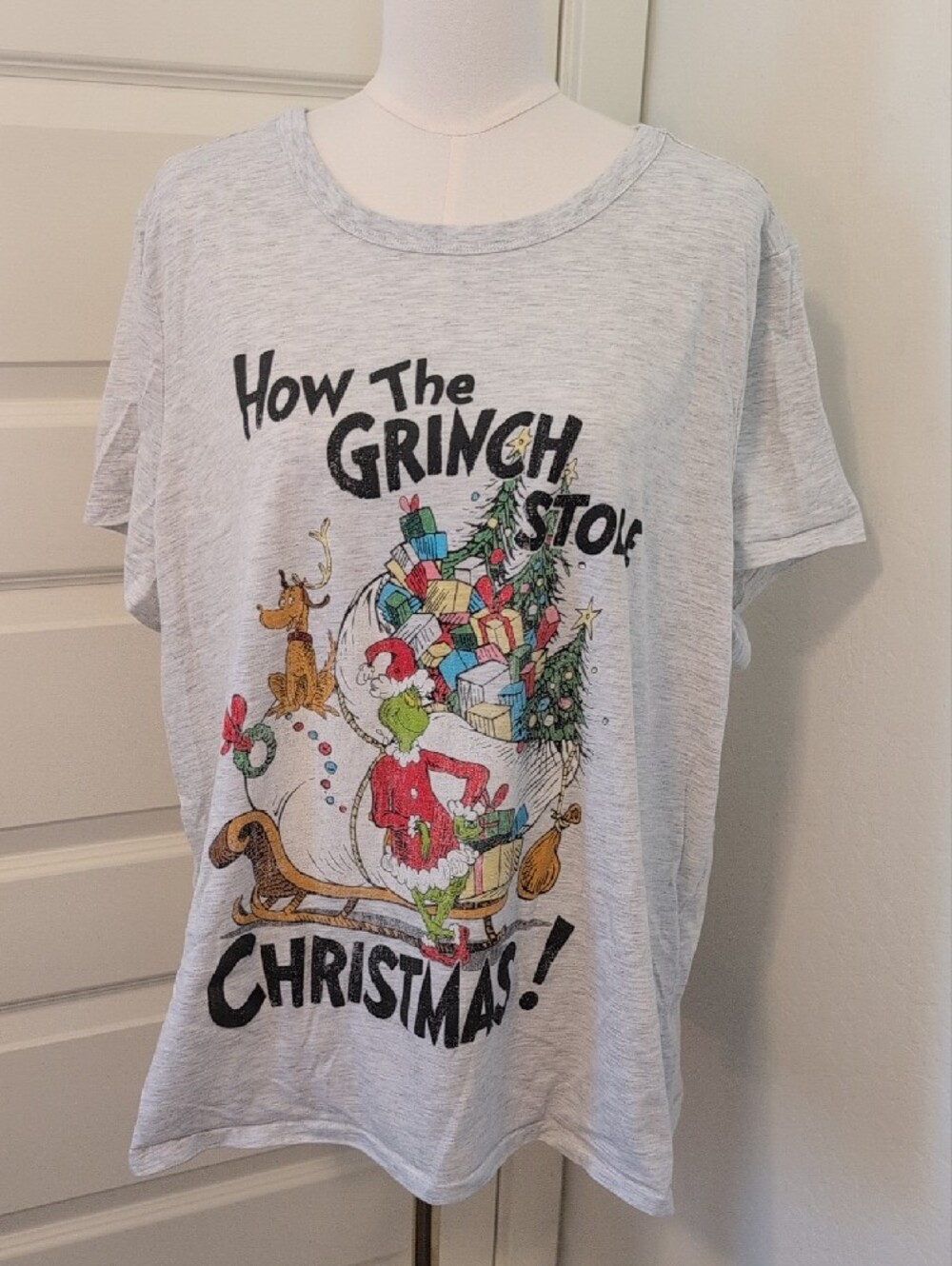 THE GRINCH Holiday Graphic Tee Classic Fit Plus Size 2X